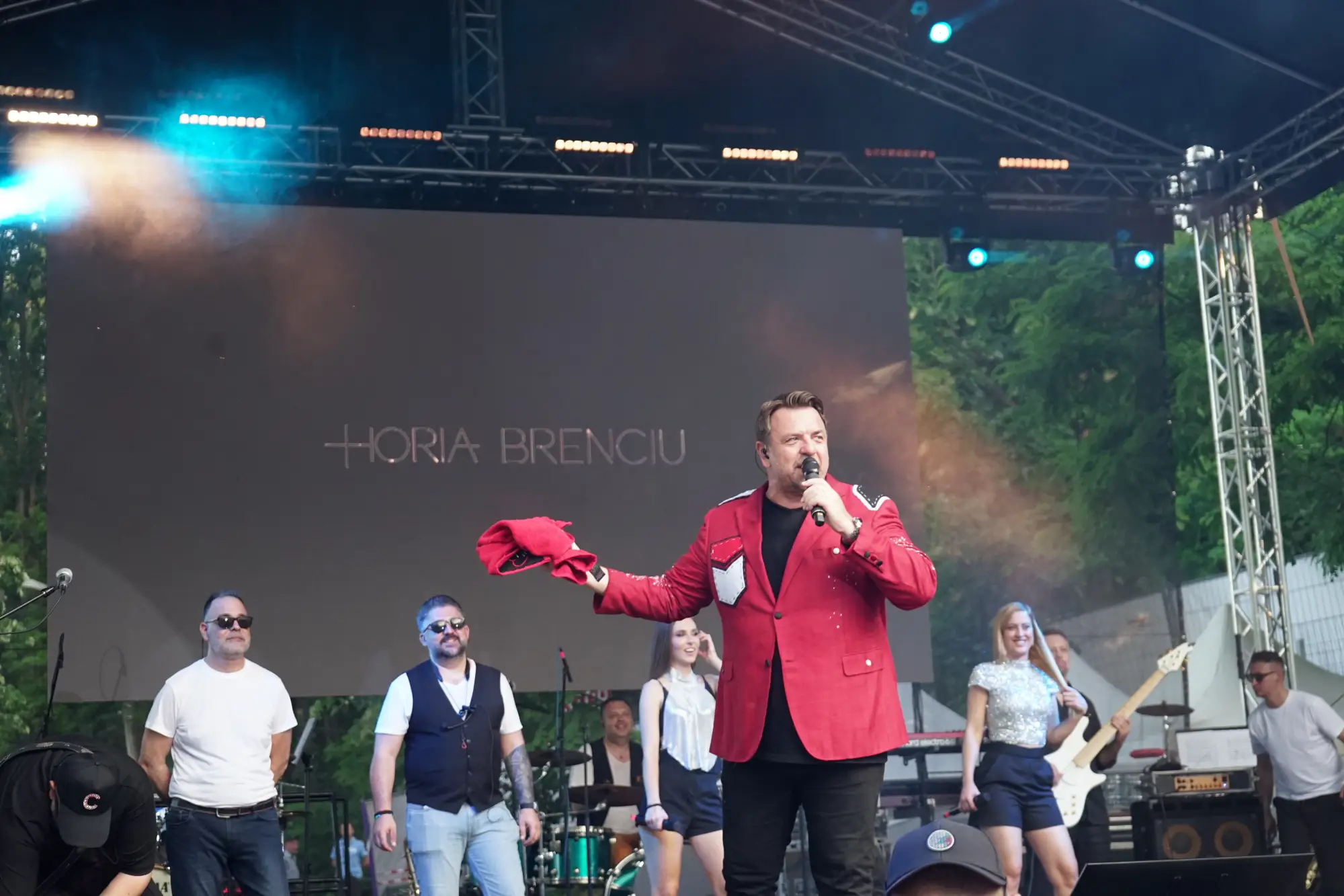 Horia Brenciu concert FIVE The Sound of Us Iași fotograf eveniment Fly Moments muzică live concert caritabil