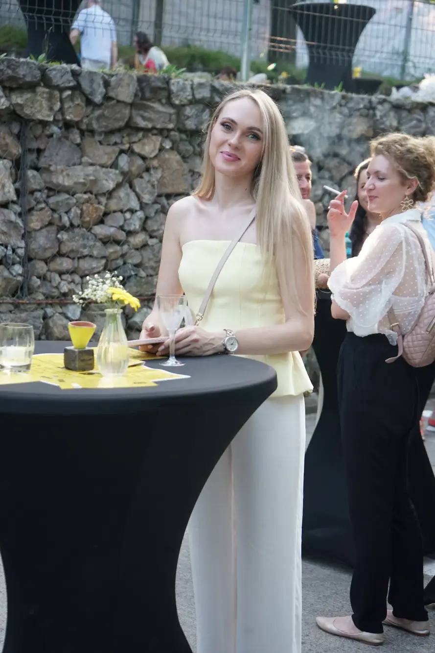 invitat la eveniment FIVE The Sound of Us Iasi fotografie corporate networking